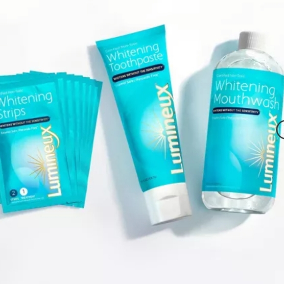 Lumineux Above & Beyond Oral Care Whitening Kit - Picture 2 of 8